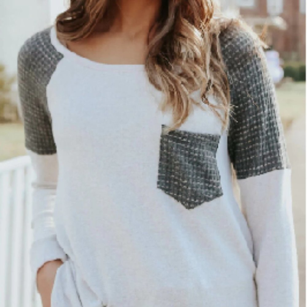 Franne- Womens long sleeve color Block Baseball neck brush Tee with pocket
